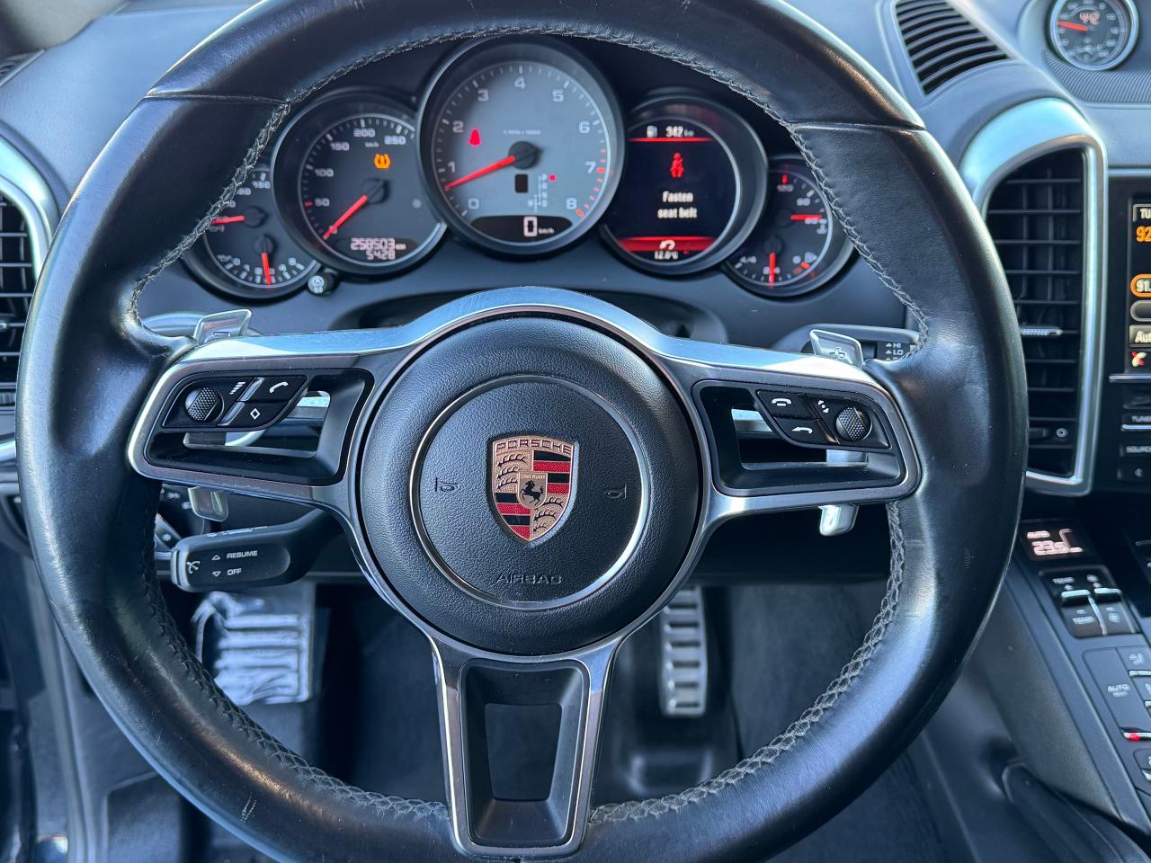 2016 Porsche Cayenne S **CLEAN CARFAX** - Photo #20