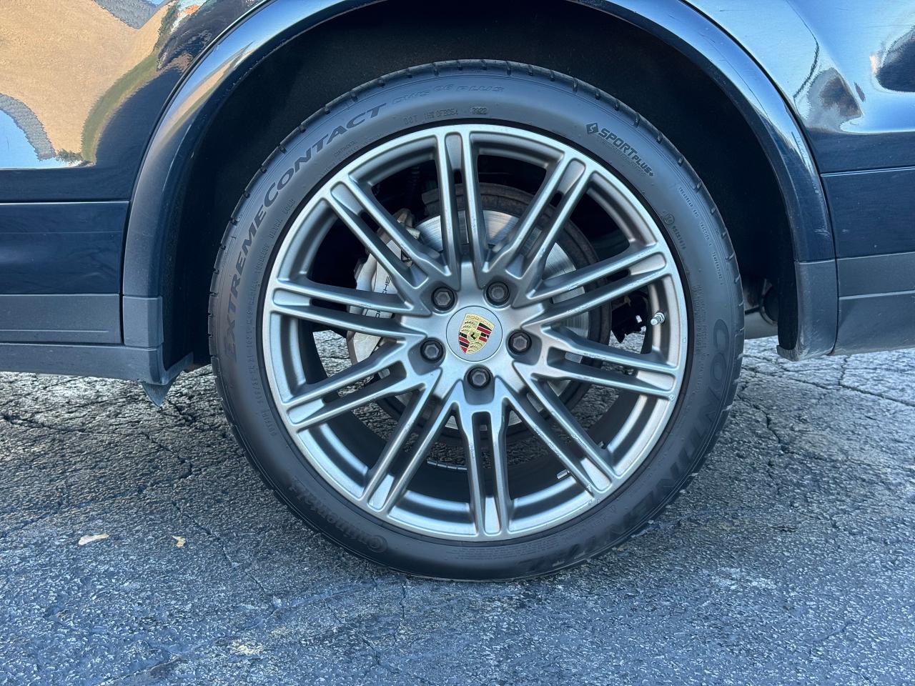 2016 Porsche Cayenne S **CLEAN CARFAX** - Photo #17