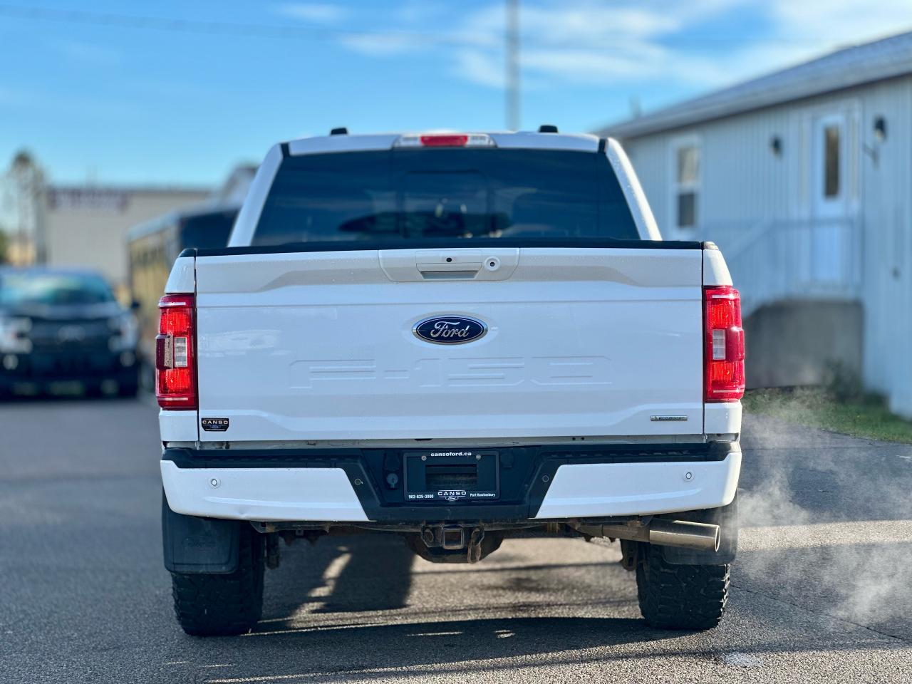 2022 Ford F-150 XLT 4WD SUPERCREW Photo5