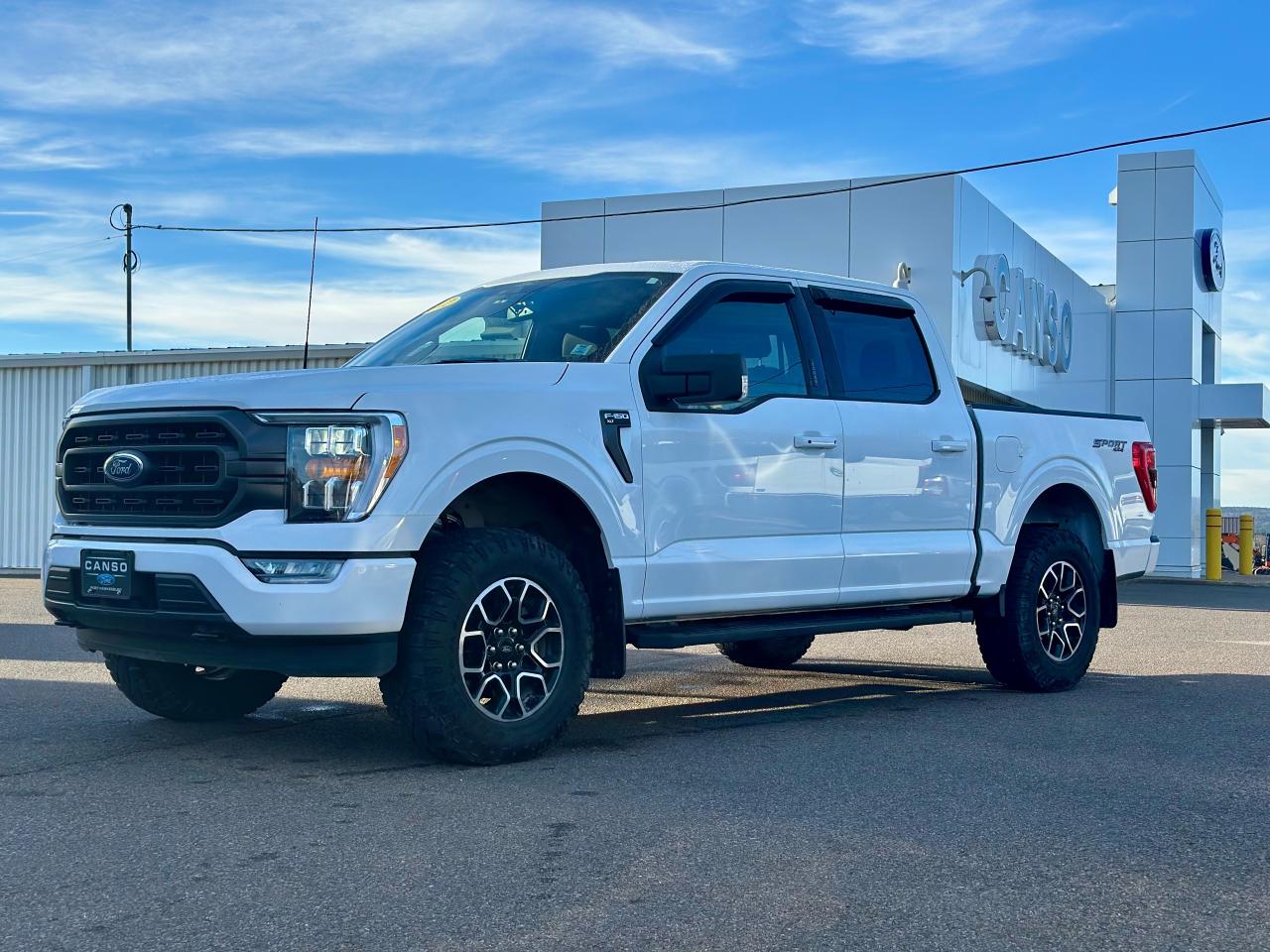 2022 Ford F-150 XLT 4WD SUPERCREW Photo