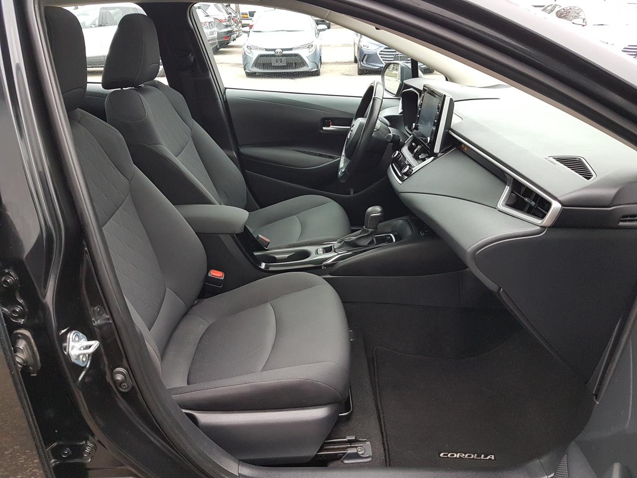 2021 Toyota Corolla LE *SUNROOF* Photo