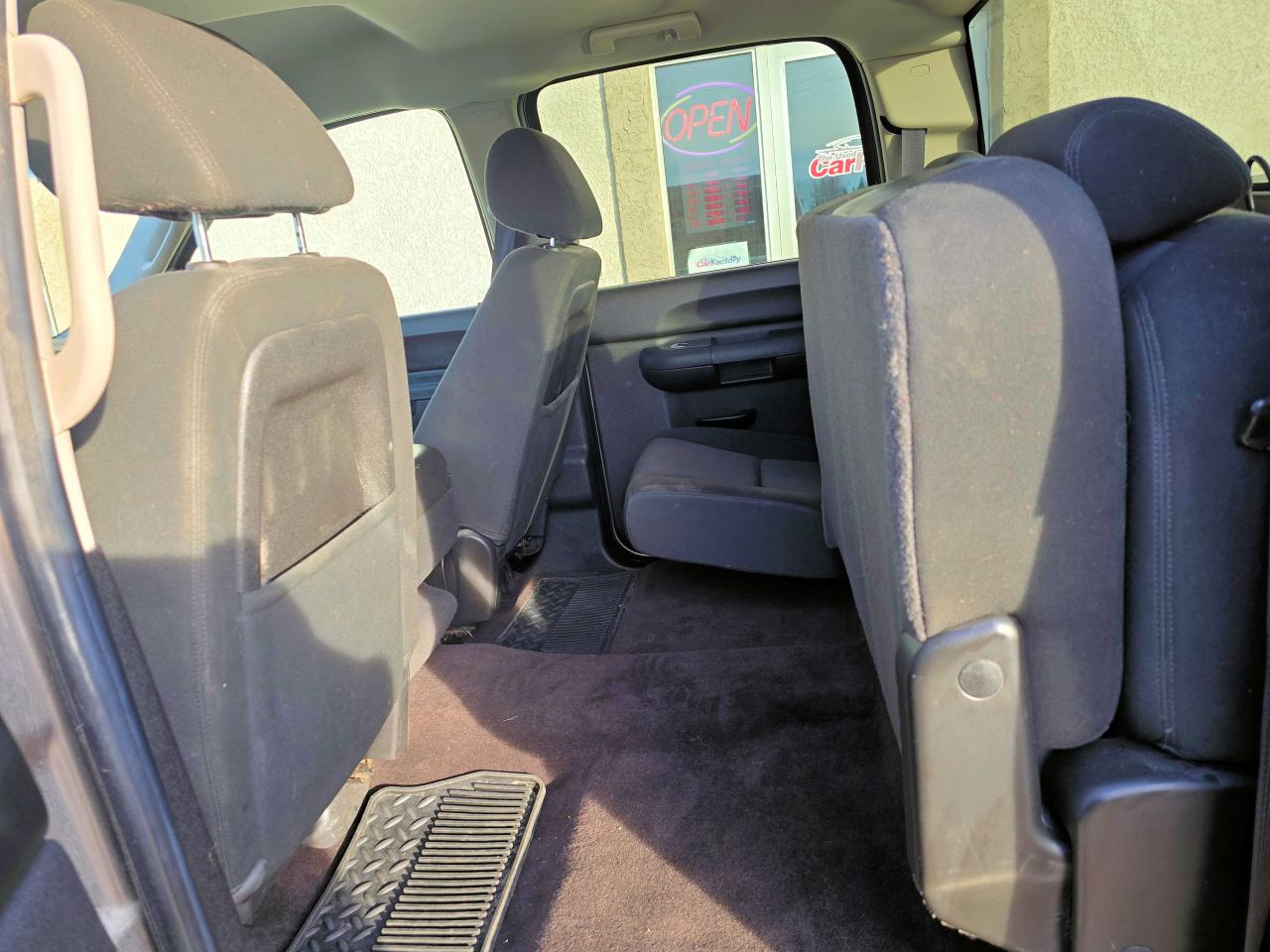 2012 Chevrolet Silverado 1500 4WD Crew Cab 143.5" LS Cheyenne Edition - Photo #11