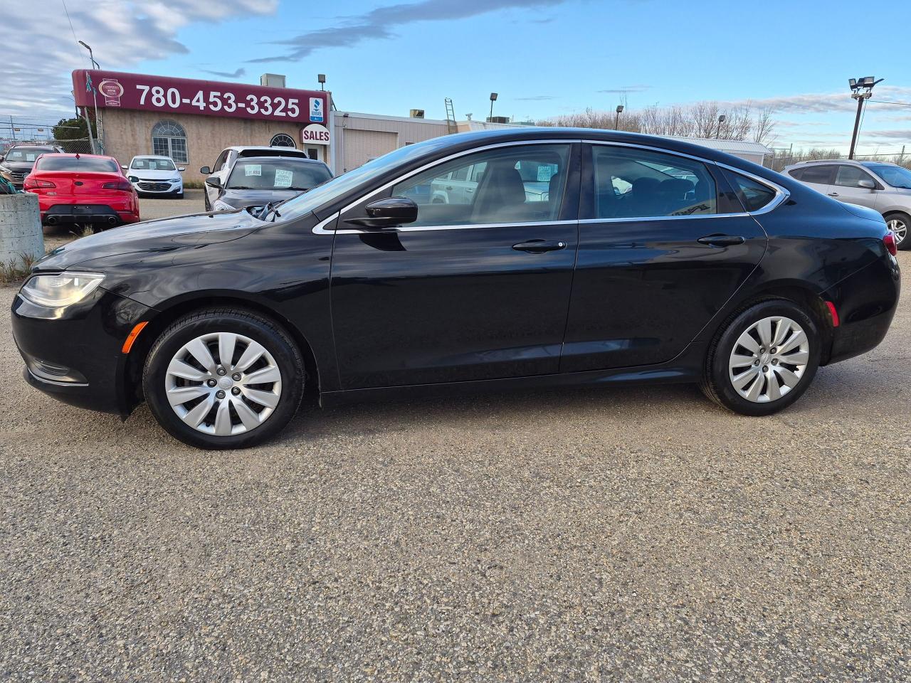 2016 Chrysler 200 LX, Automatic - Photo #4