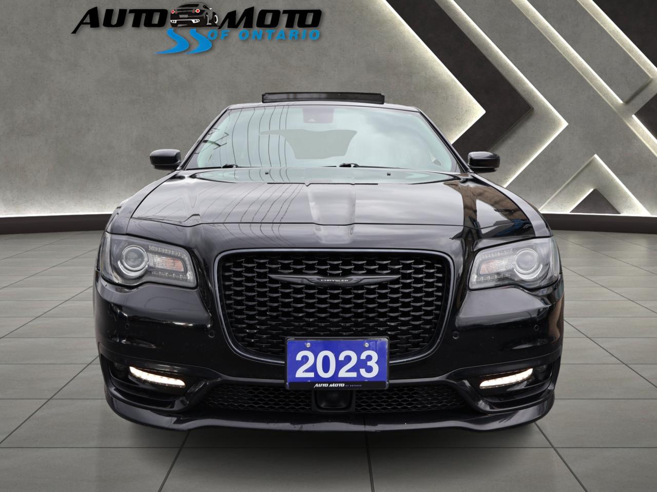2023 Chrysler 300 TOURING-L AWD CERTIFIED CAMERA NAV BLUETOOTH HEAT/COOL LEATHER PANO ROOF CRUISE ALLOYS - Photo #2