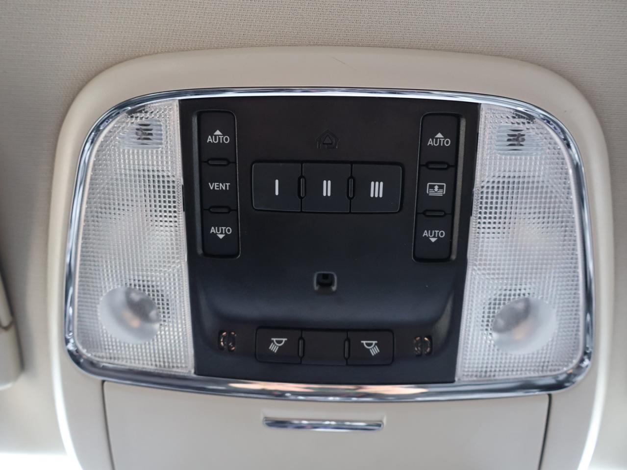 2023 Chrysler 300 TOURING-L AWD CERTIFIED CAMERA NAV BLUETOOTH HEAT/COOL LEATHER PANO ROOF CRUISE ALLOYS - Photo #38