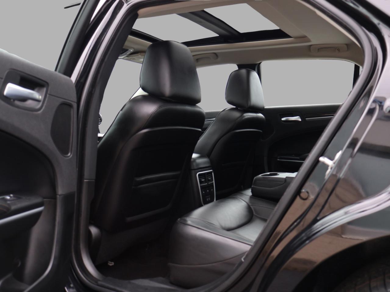 2023 Chrysler 300 TOURING-L AWD CERTIFIED CAMERA NAV BLUETOOTH HEAT/COOL LEATHER PANO ROOF CRUISE ALLOYS - Photo #42