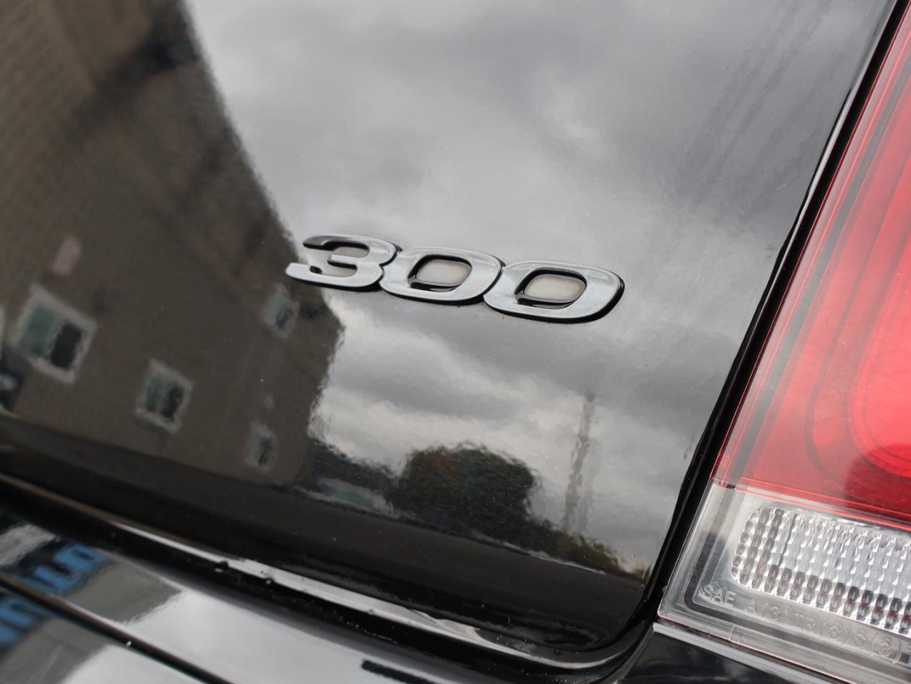 2023 Chrysler 300 TOURING-L AWD CERTIFIED CAMERA NAV BLUETOOTH HEAT/COOL LEATHER PANO ROOF CRUISE ALLOYS - Photo #45