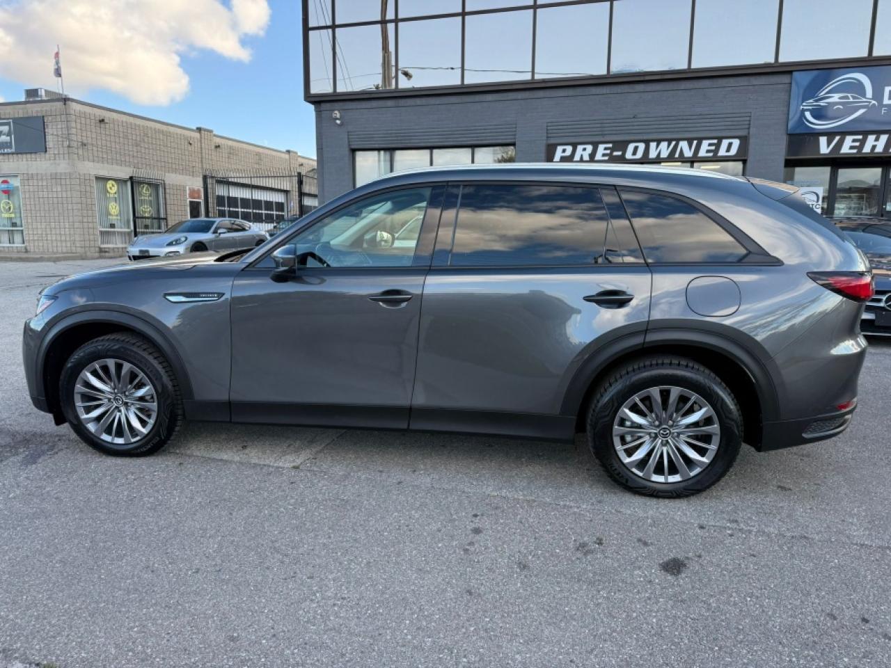 2025 Mazda CX-90 MHEV GS-L/ 7-PASSENGER/ LOW MILEAGE/ PREMIUM SPORT - Photo #7