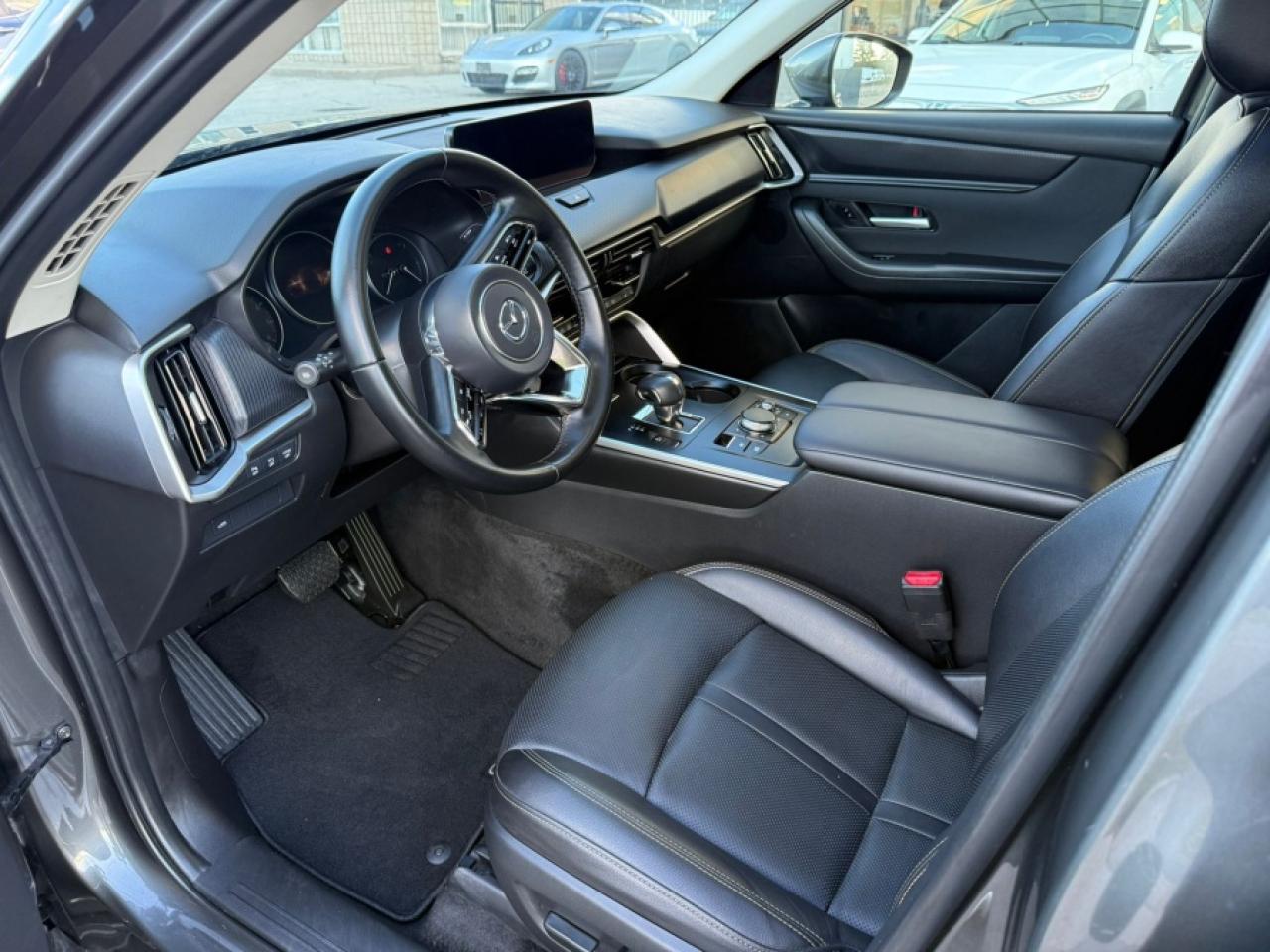 2025 Mazda CX-90 MHEV GS-L/ 7-PASSENGER/ LOW MILEAGE/ PREMIUM SPORT - Photo #10