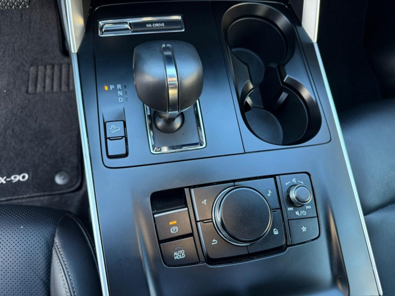 2025 Mazda CX-90 MHEV GS-L/ 7-PASSENGER/ LOW MILEAGE/ PREMIUM SPORT - Photo #19