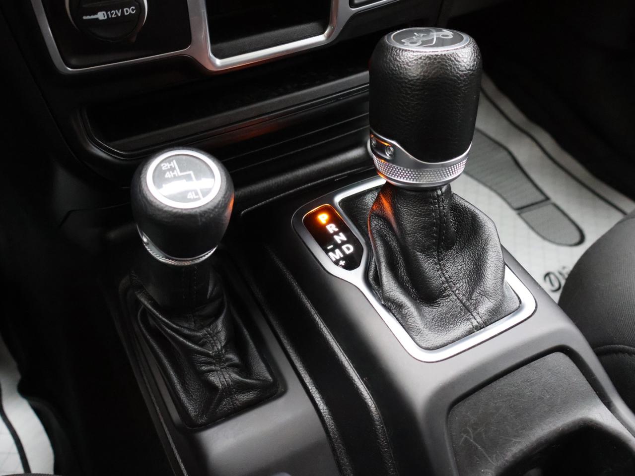 2018 Jeep Wrangler SPORT 4WD CERTIFIED *ACCIDENT FREE* CAMERA BLUETOOTH CRUISE ALLOYS - Photo #18