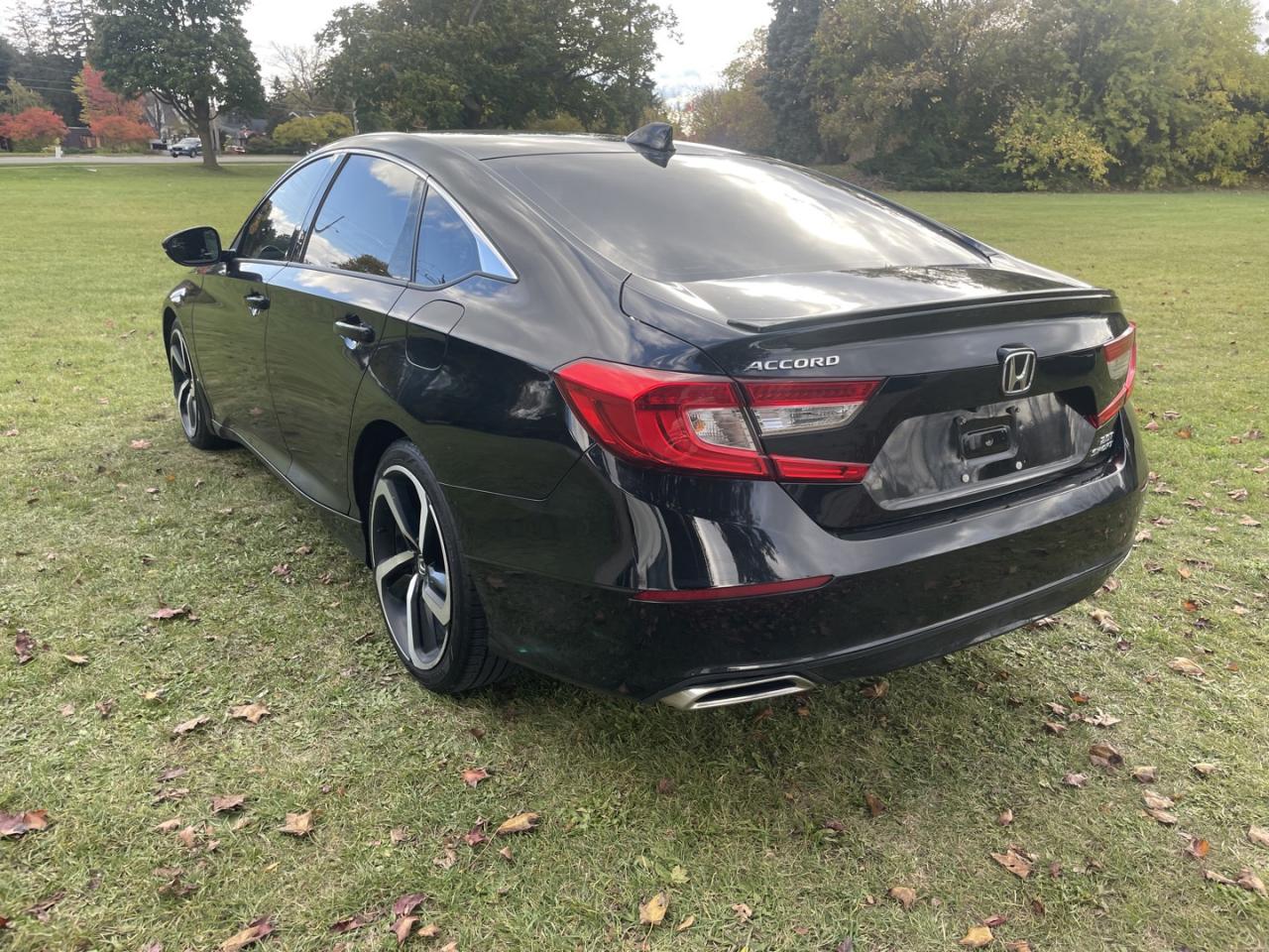 2020 Honda Accord Sport 2.0T *Sunroof / One Owner - Photo #4
