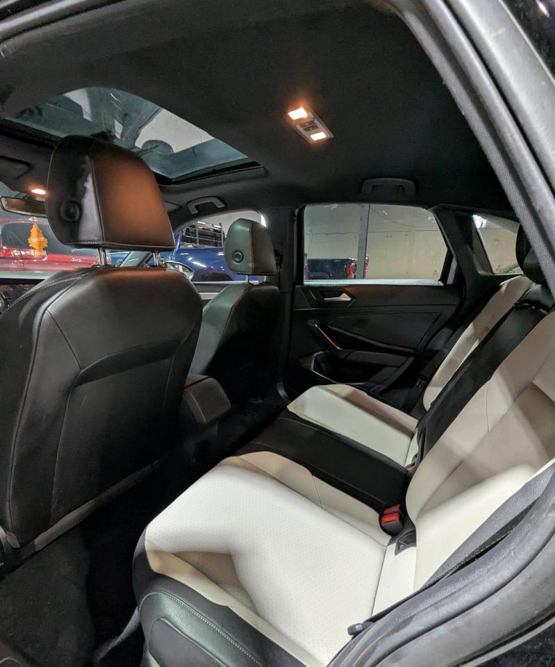 2019 Volkswagen Jetta Rline Manual Photo