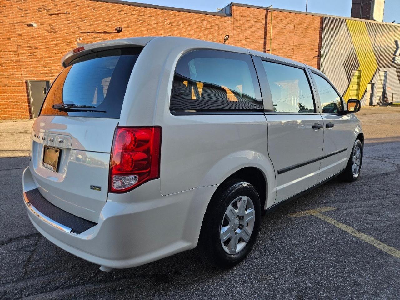 2013 Dodge Grand Caravan SE-ONLY 83000KM-CERTIFIED Photo