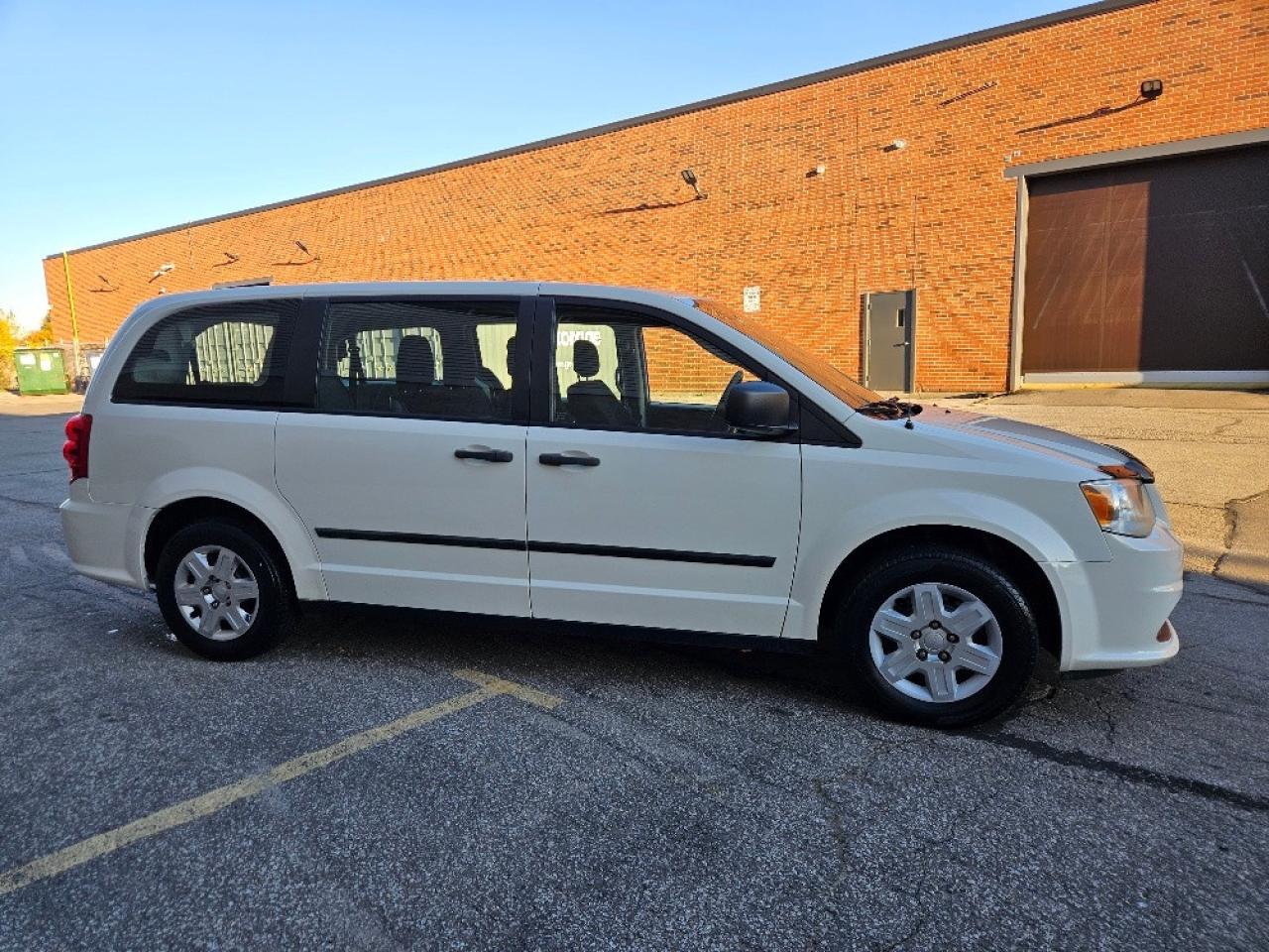 2013 Dodge Grand Caravan SE-ONLY 83000KM-CERTIFIED Photo