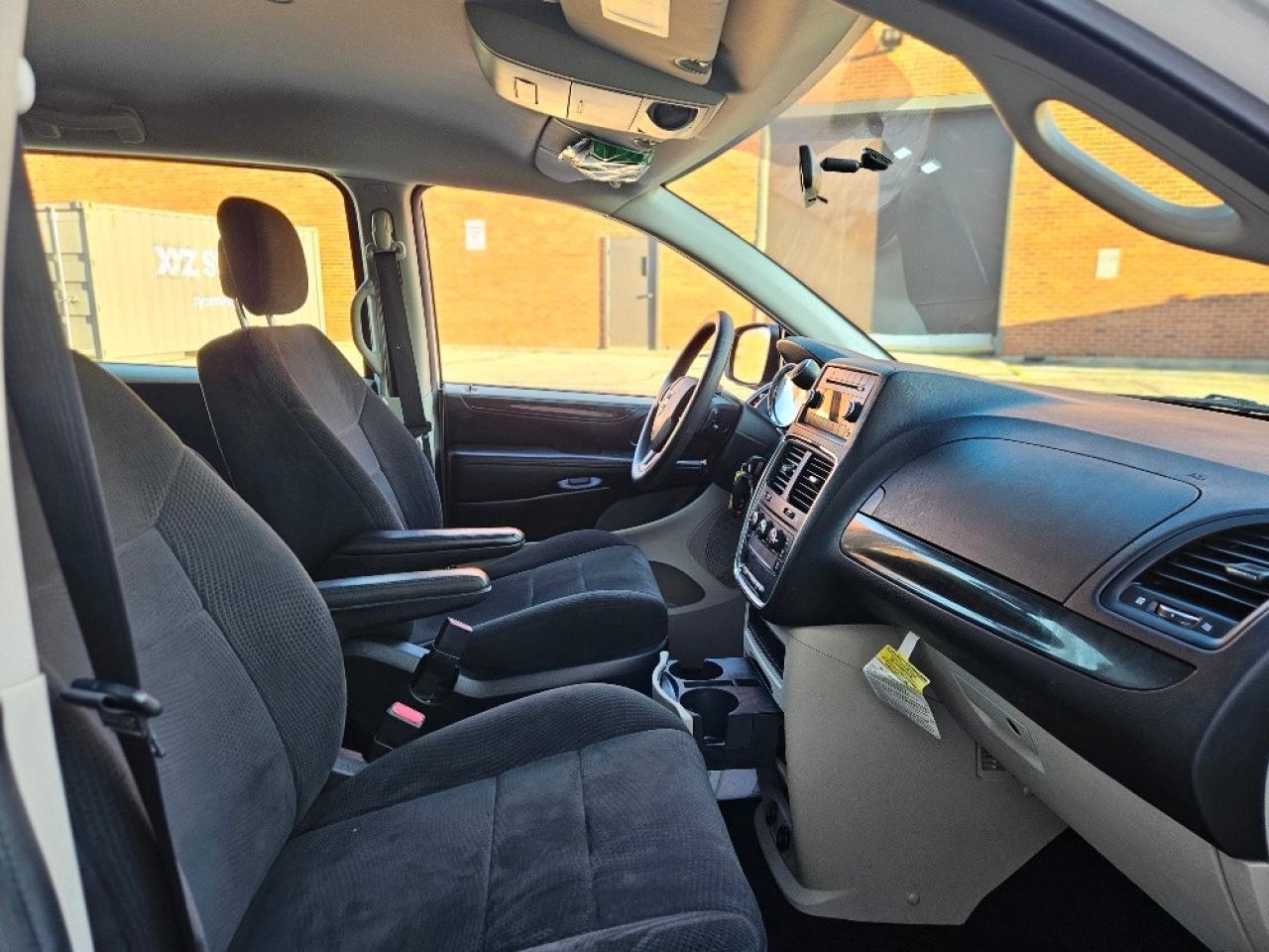 2013 Dodge Grand Caravan SE-ONLY 83000KM-CERTIFIED Photo