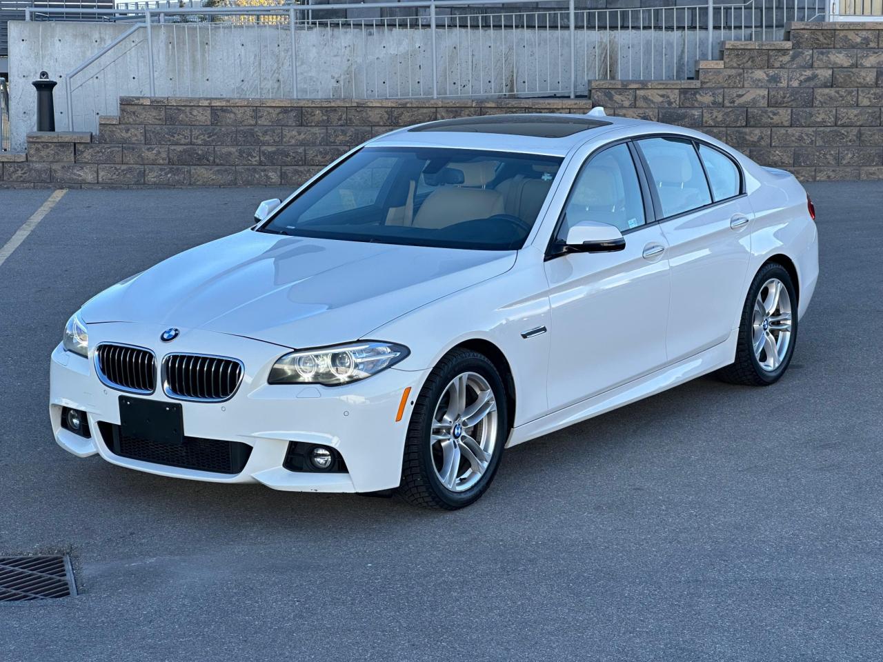 Used 2014 BMW 528 i xDrive for sale in Calgary, AB