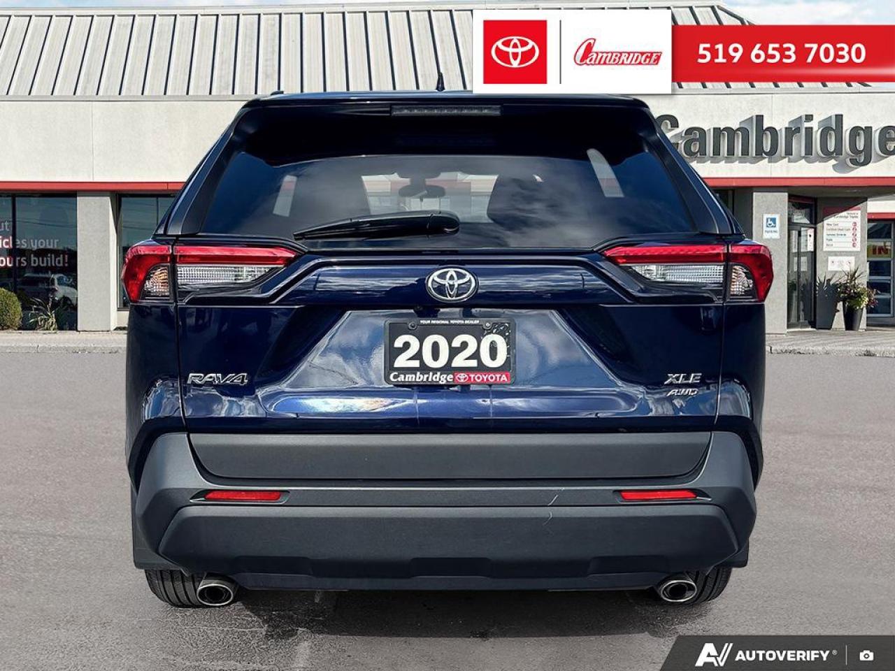 2020 Toyota RAV4 XLE Photo4