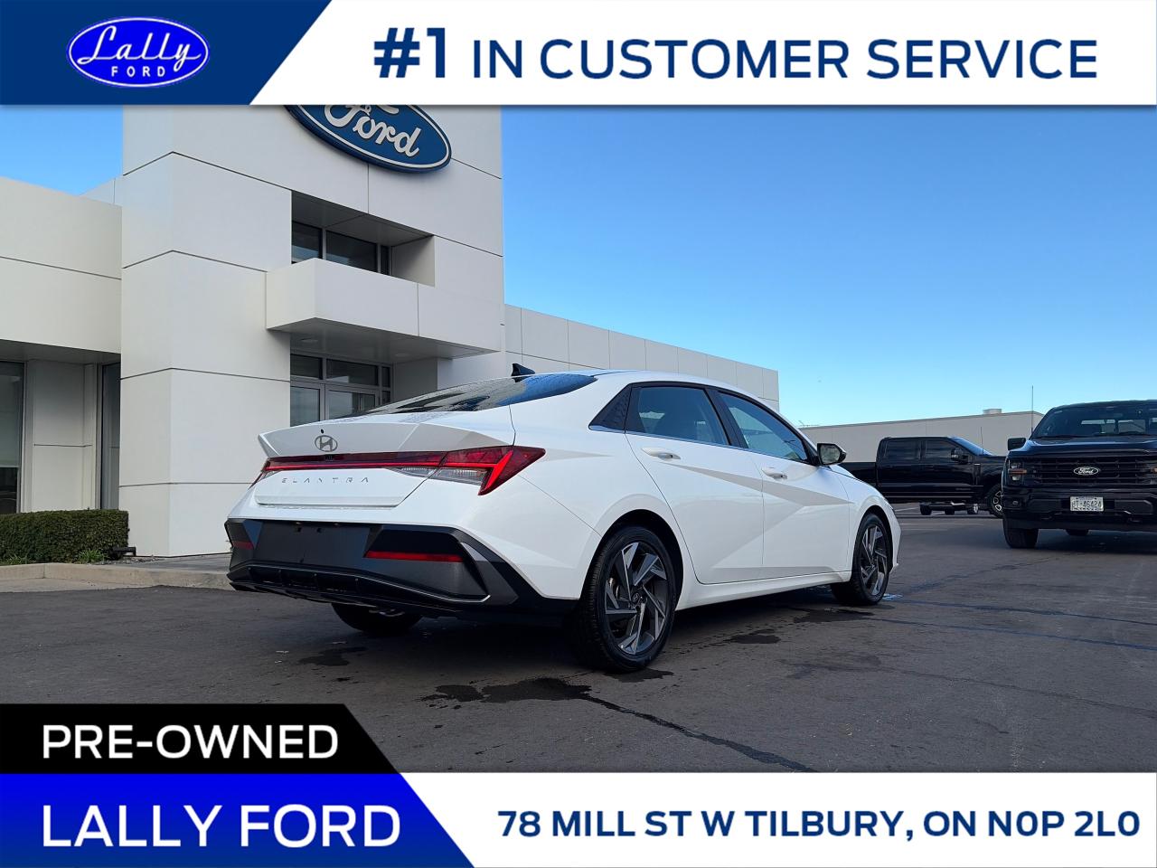 2025 Hyundai Elantra Luxury Only 16,638 kms, Like New!! Photo