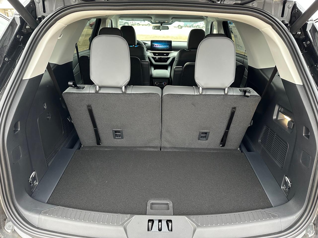 2026 Ford Explorer ACTIVE 4WD 200A Photo5