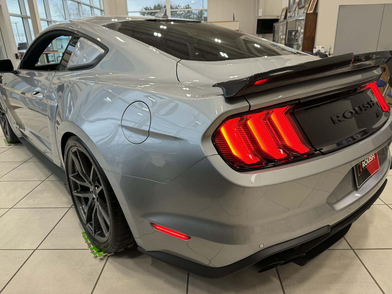 2021 Ford Mustang GT Premium Photo5