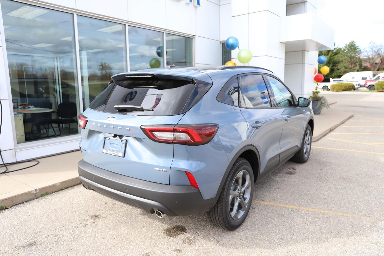 2026 Ford Escape ST-Line AWD Photo