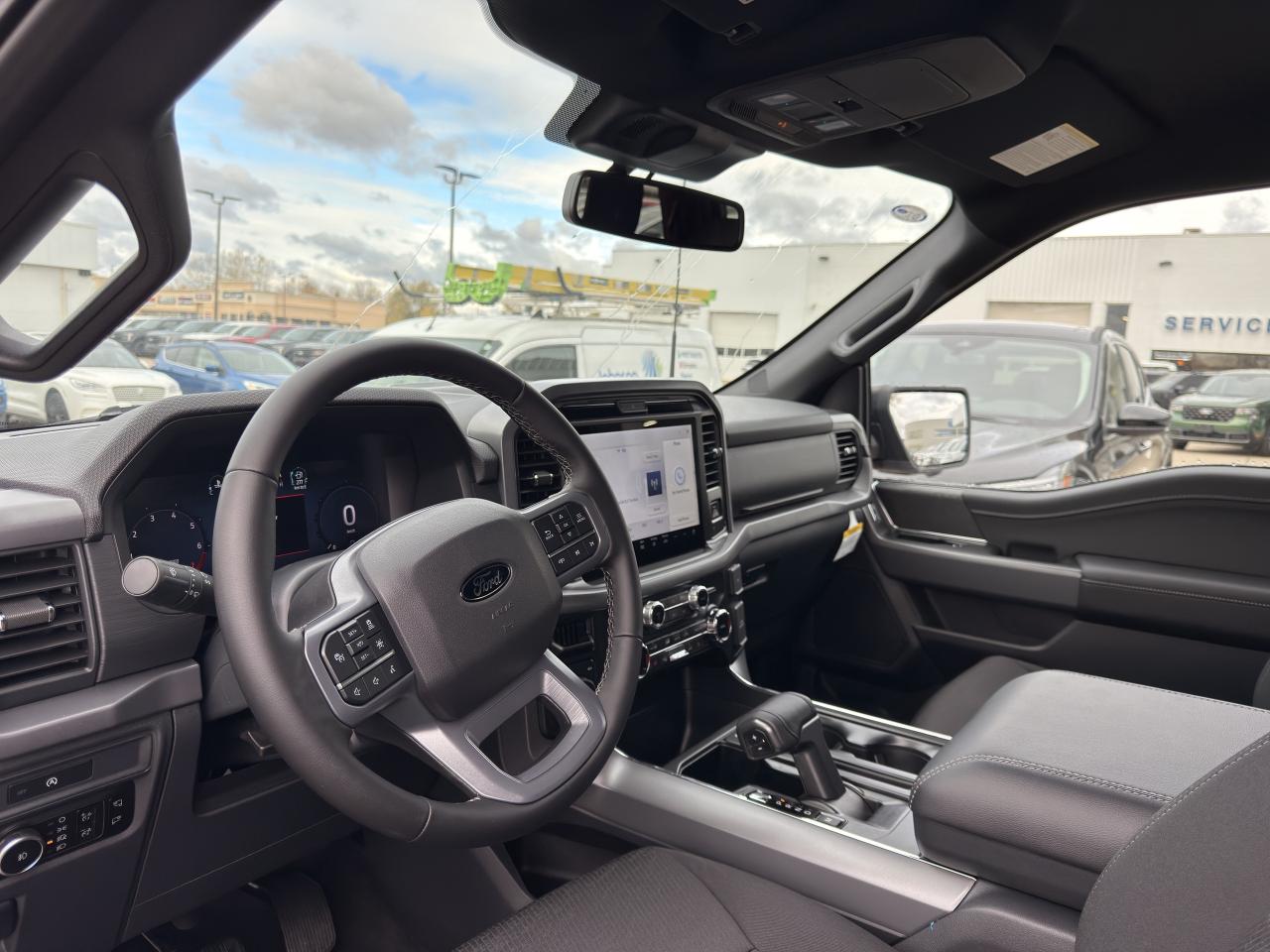 2025 Ford F-150 XLT Photo