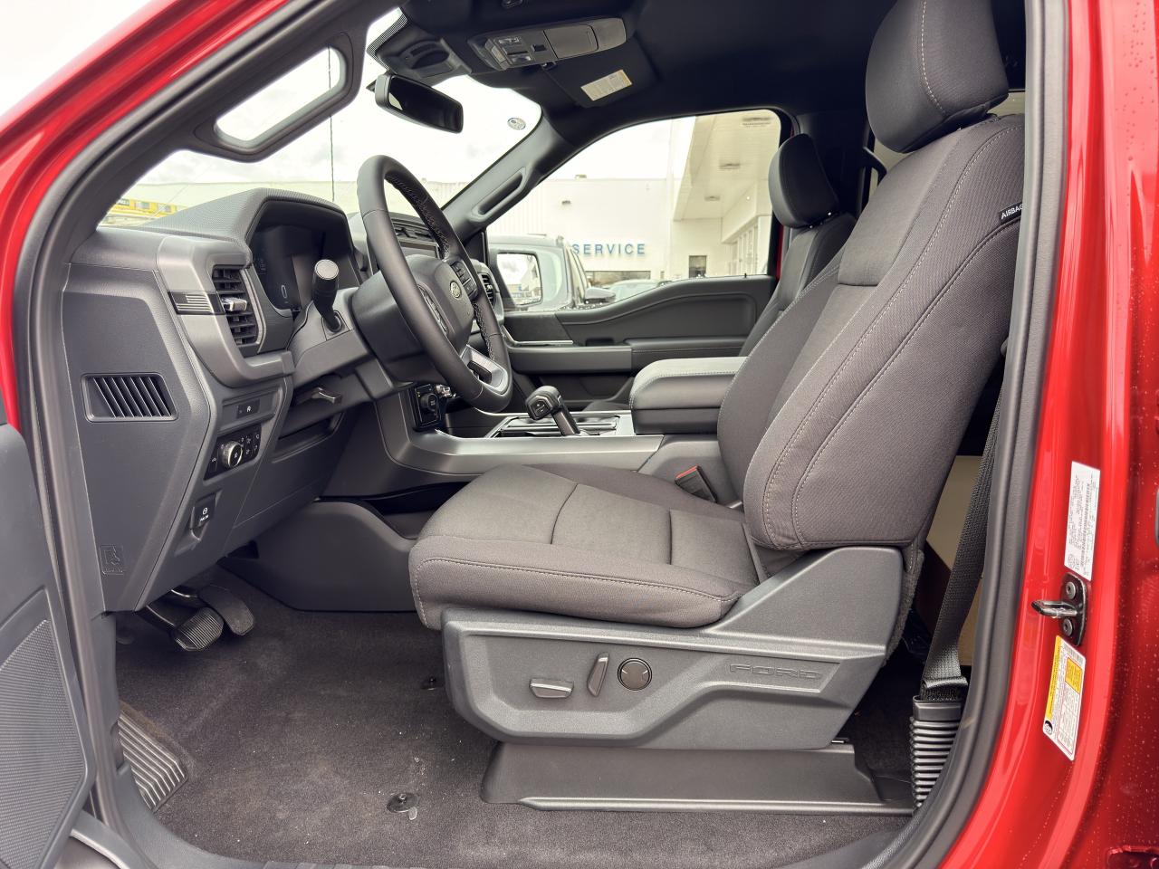 2025 Ford F-150 XLT Photo