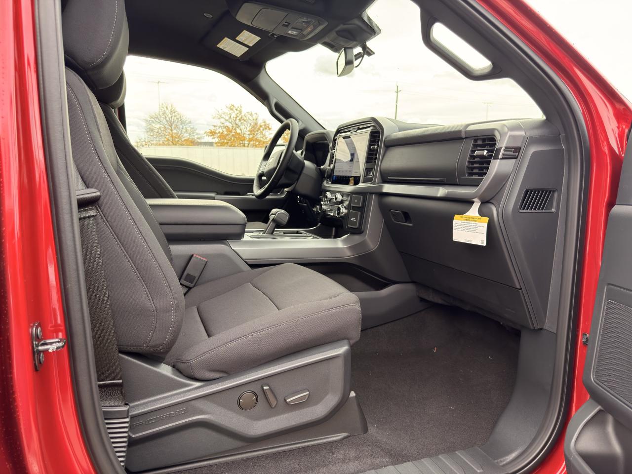 2025 Ford F-150 XLT Photo