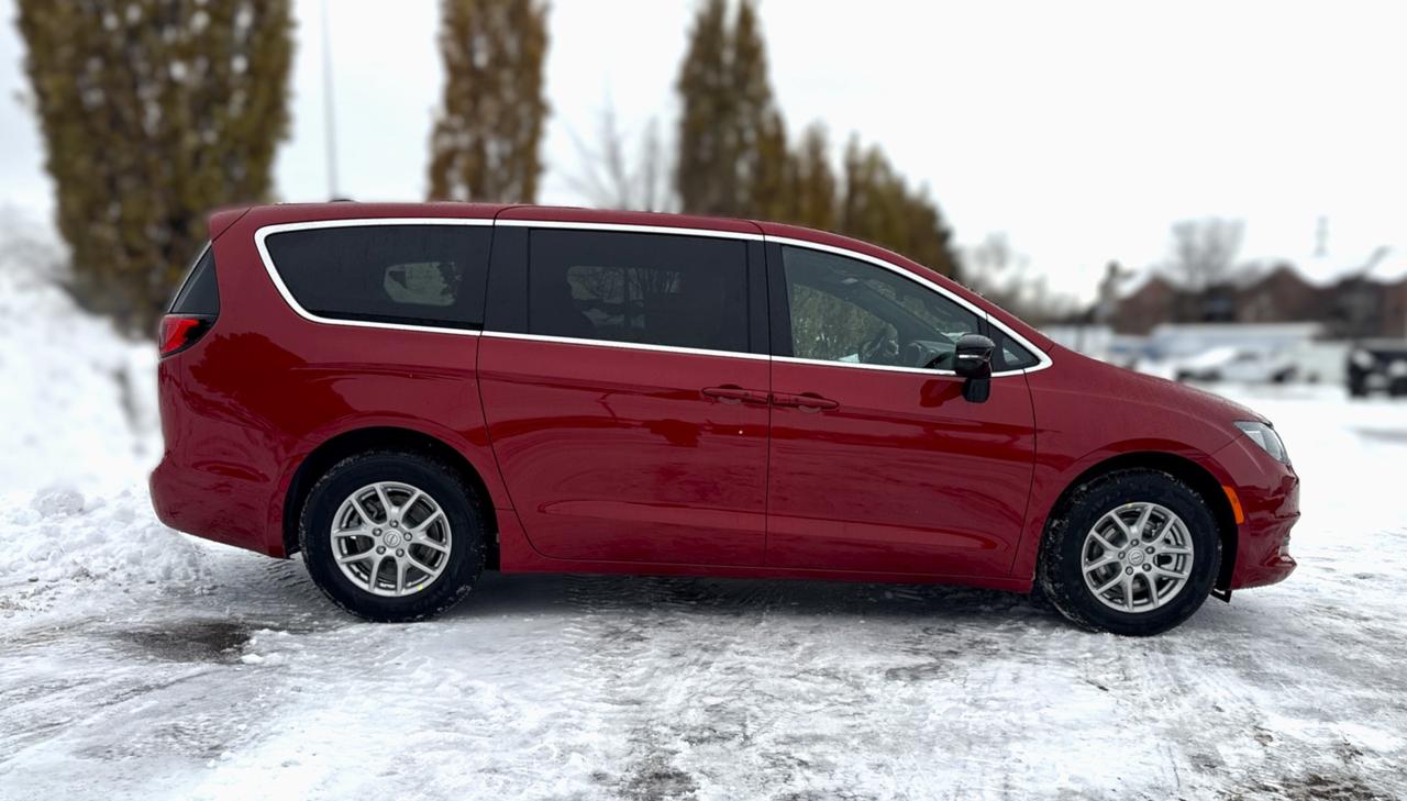 2026 Dodge Grand Caravan SXT 2WD Photo