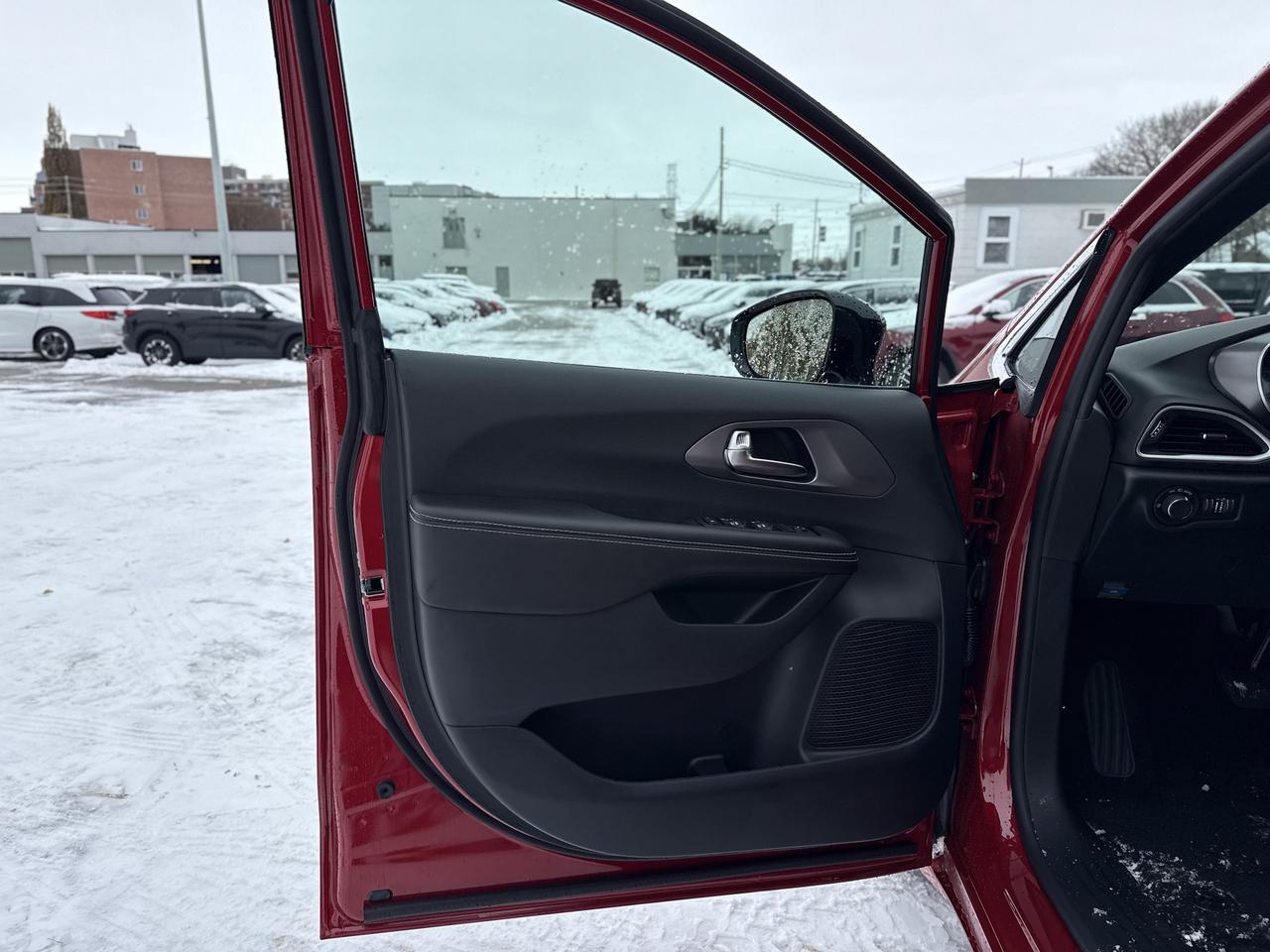 2026 Dodge Grand Caravan SXT 2WD Photo