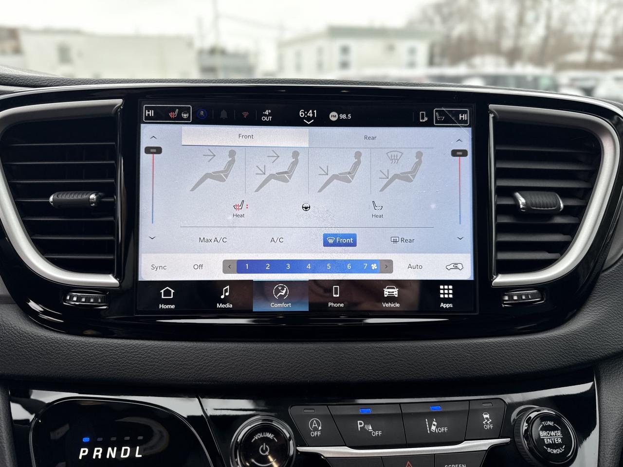 2026 Dodge Grand Caravan SXT 2WD Photo