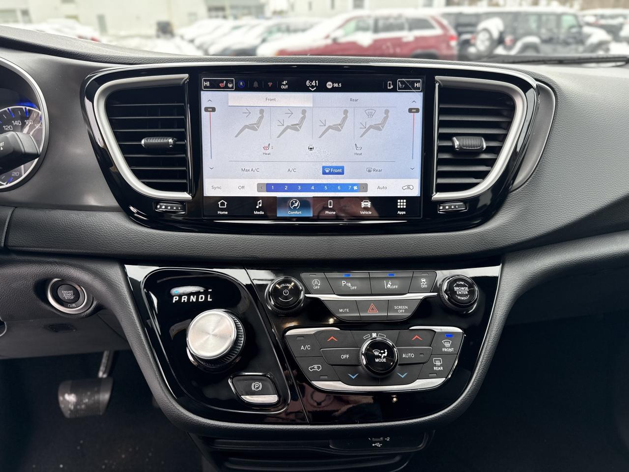 2026 Dodge Grand Caravan SXT 2WD Photo