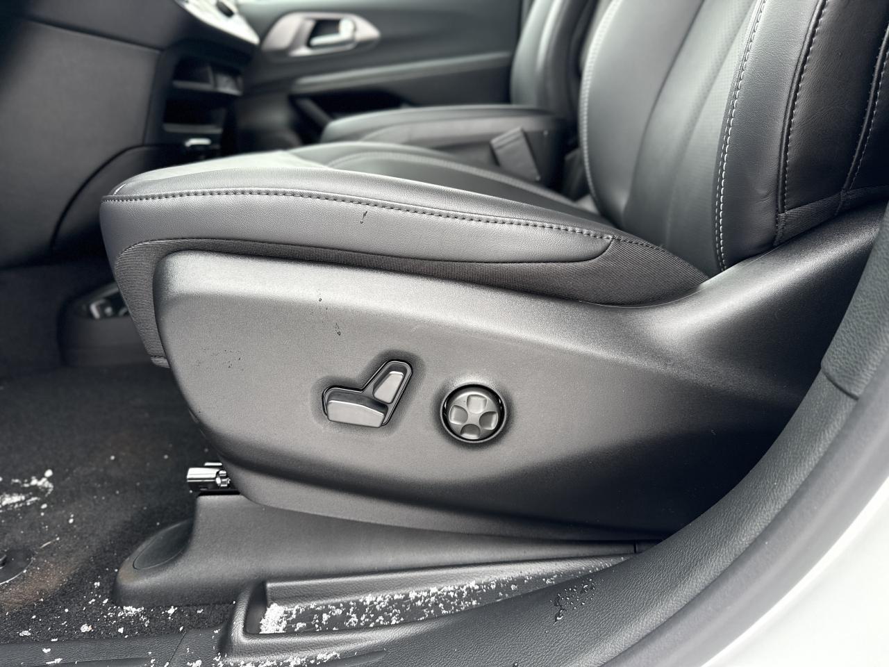 2026 Dodge Grand Caravan SXT 2WD Photo