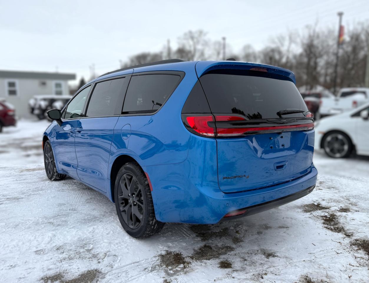 2026 Chrysler Pacifica Select FWD Photo