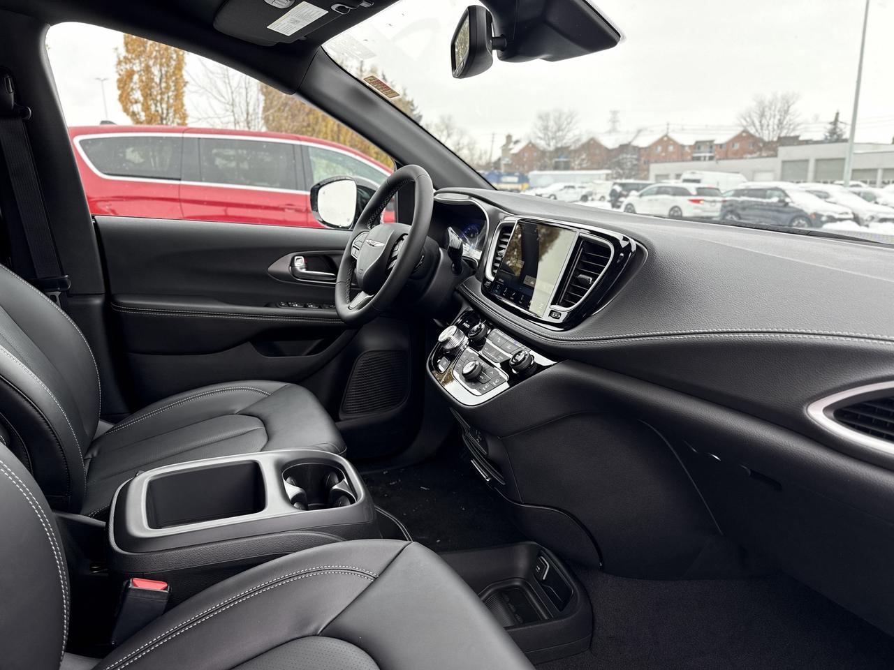 2026 Chrysler Pacifica Select FWD Photo