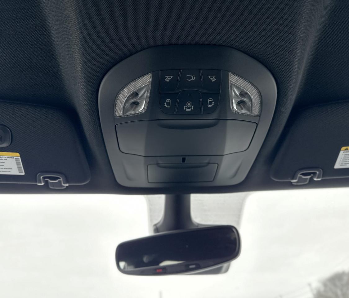 2026 Chrysler Pacifica Select FWD Photo