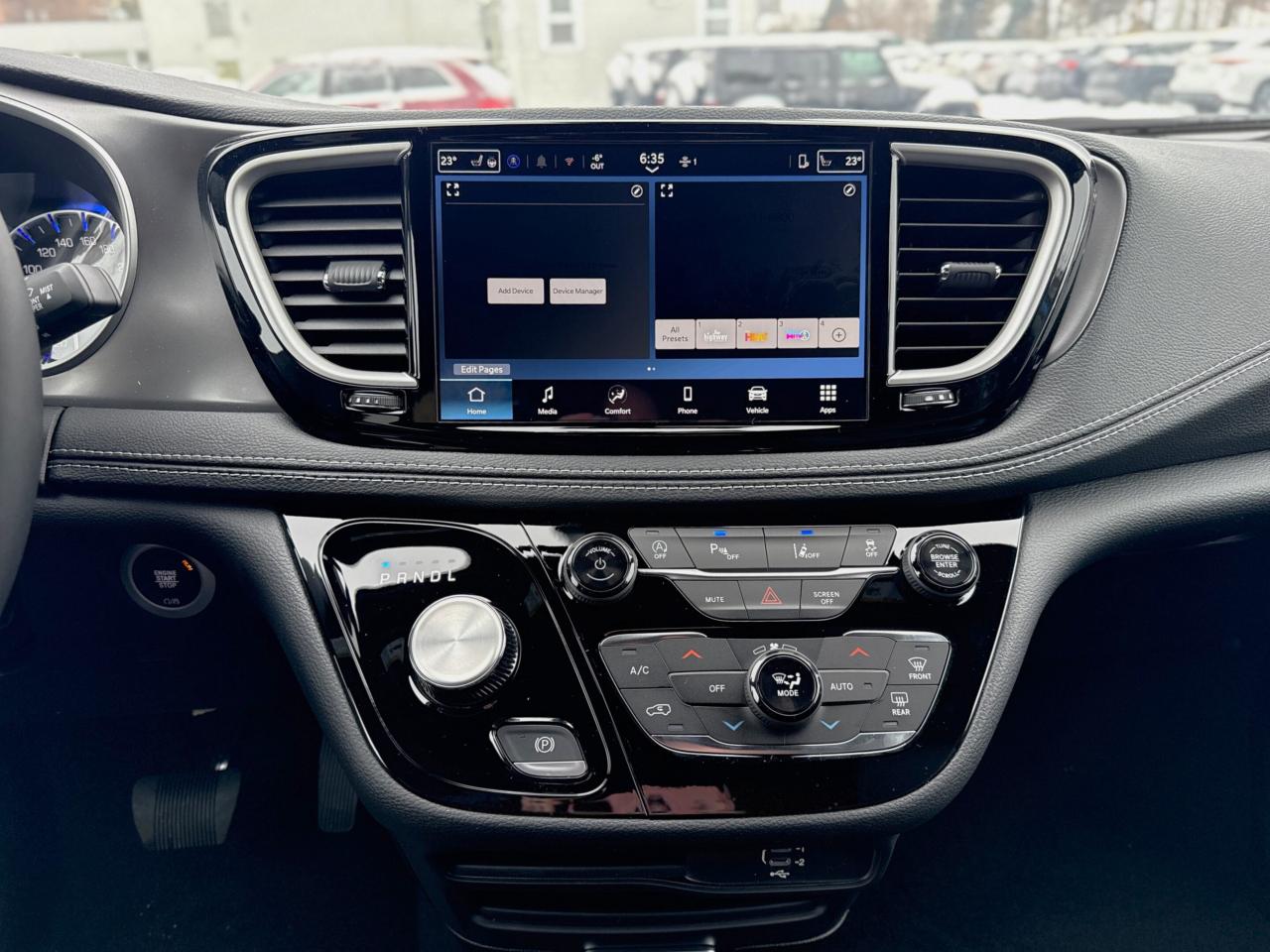 2026 Chrysler Pacifica Select FWD Photo