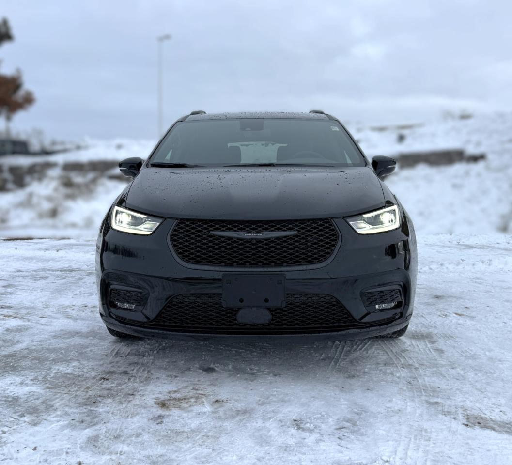 2026 Chrysler Pacifica Select FWD Photo