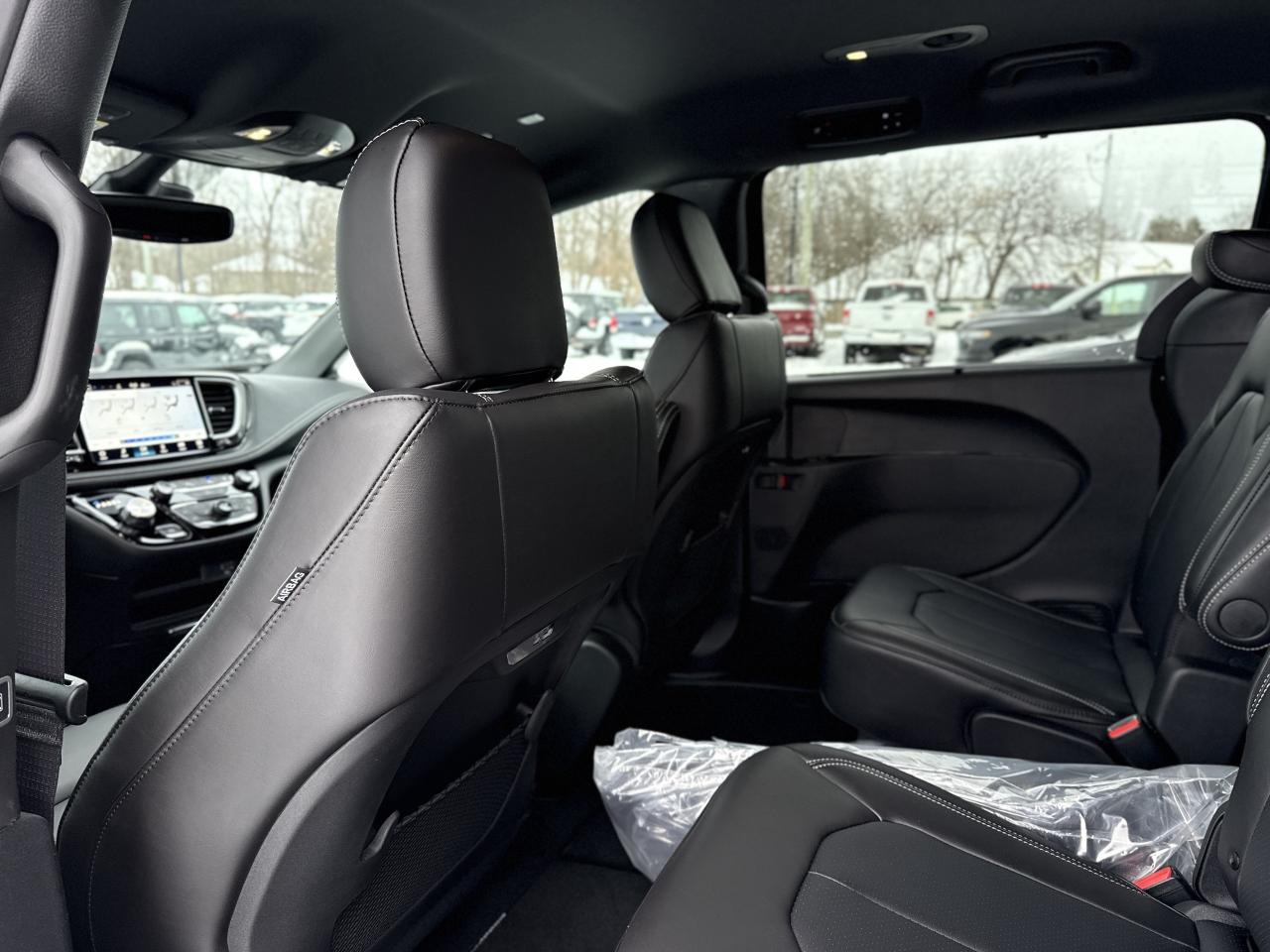 2026 Chrysler Pacifica Select FWD Photo