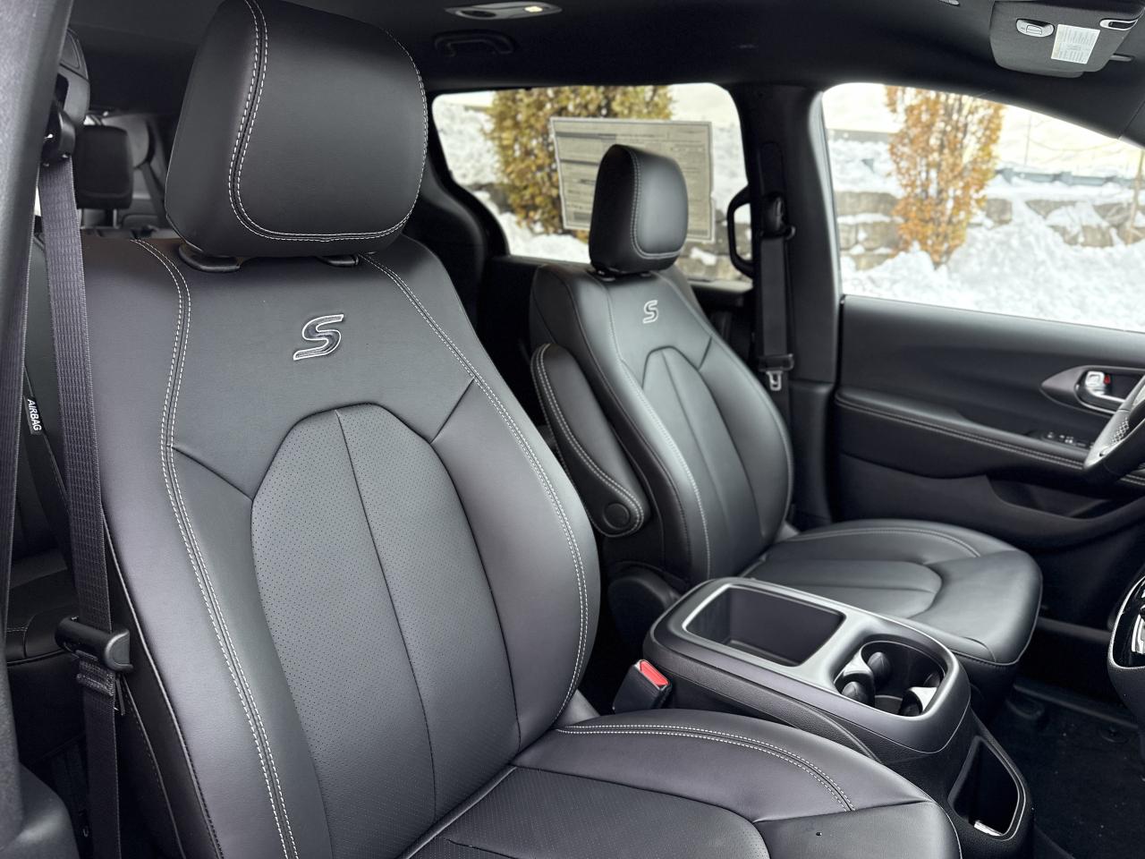 2026 Chrysler Pacifica Select FWD Photo