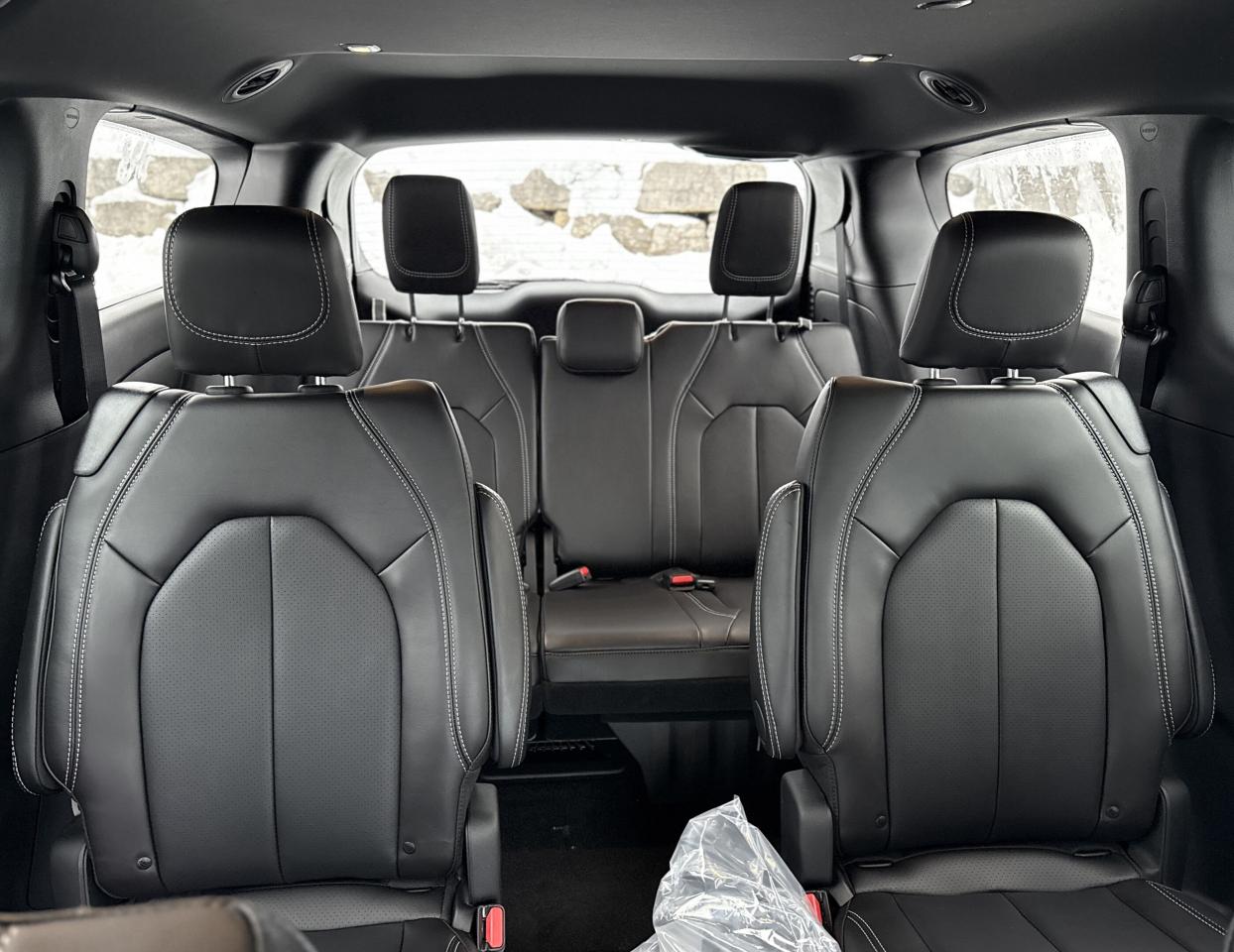 2026 Chrysler Pacifica Select FWD Photo