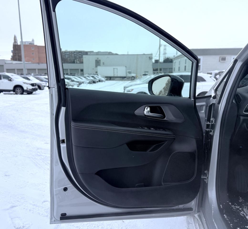 2026 Dodge Grand Caravan SXT 2WD Photo