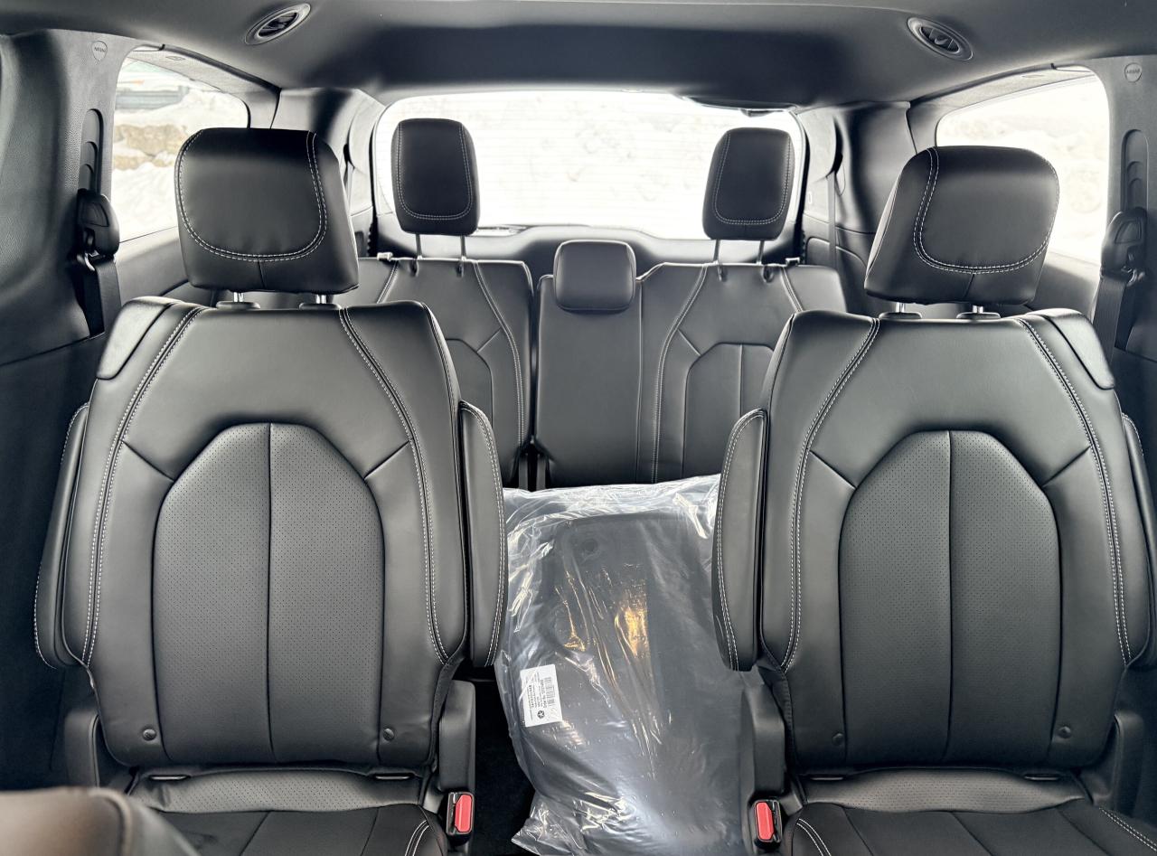 2026 Dodge Grand Caravan SXT 2WD Photo