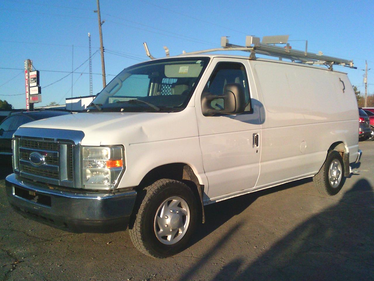 2009 Ford Econoline E-150 Commercial - Photo #2