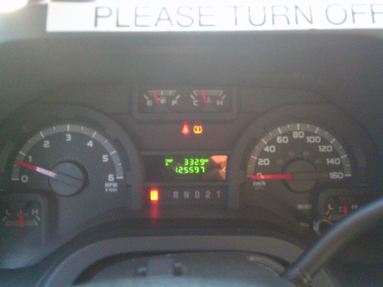 2009 Ford Econoline E-150 Commercial - Photo #12