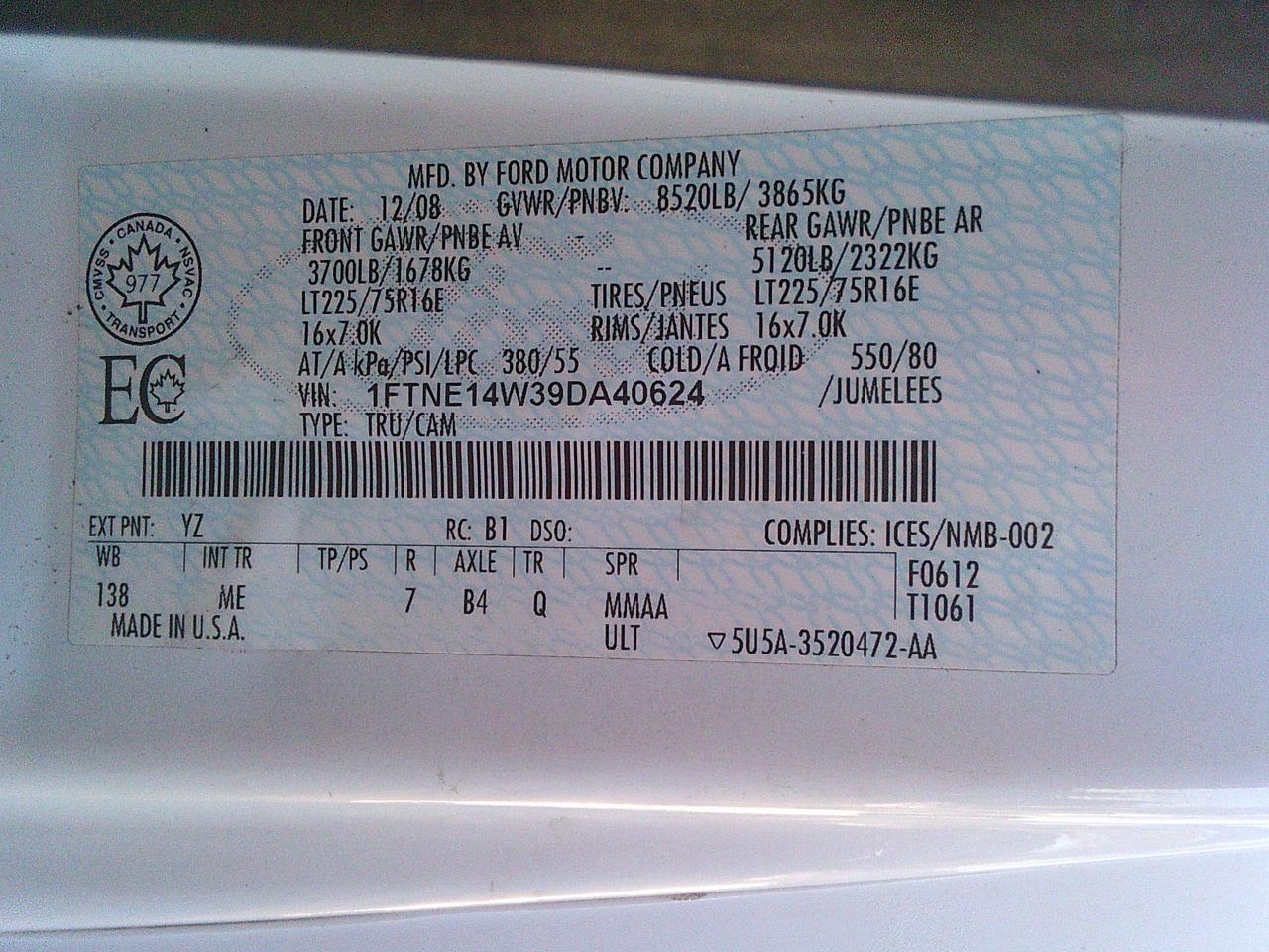 2009 Ford Econoline E-150 Commercial - Photo #32