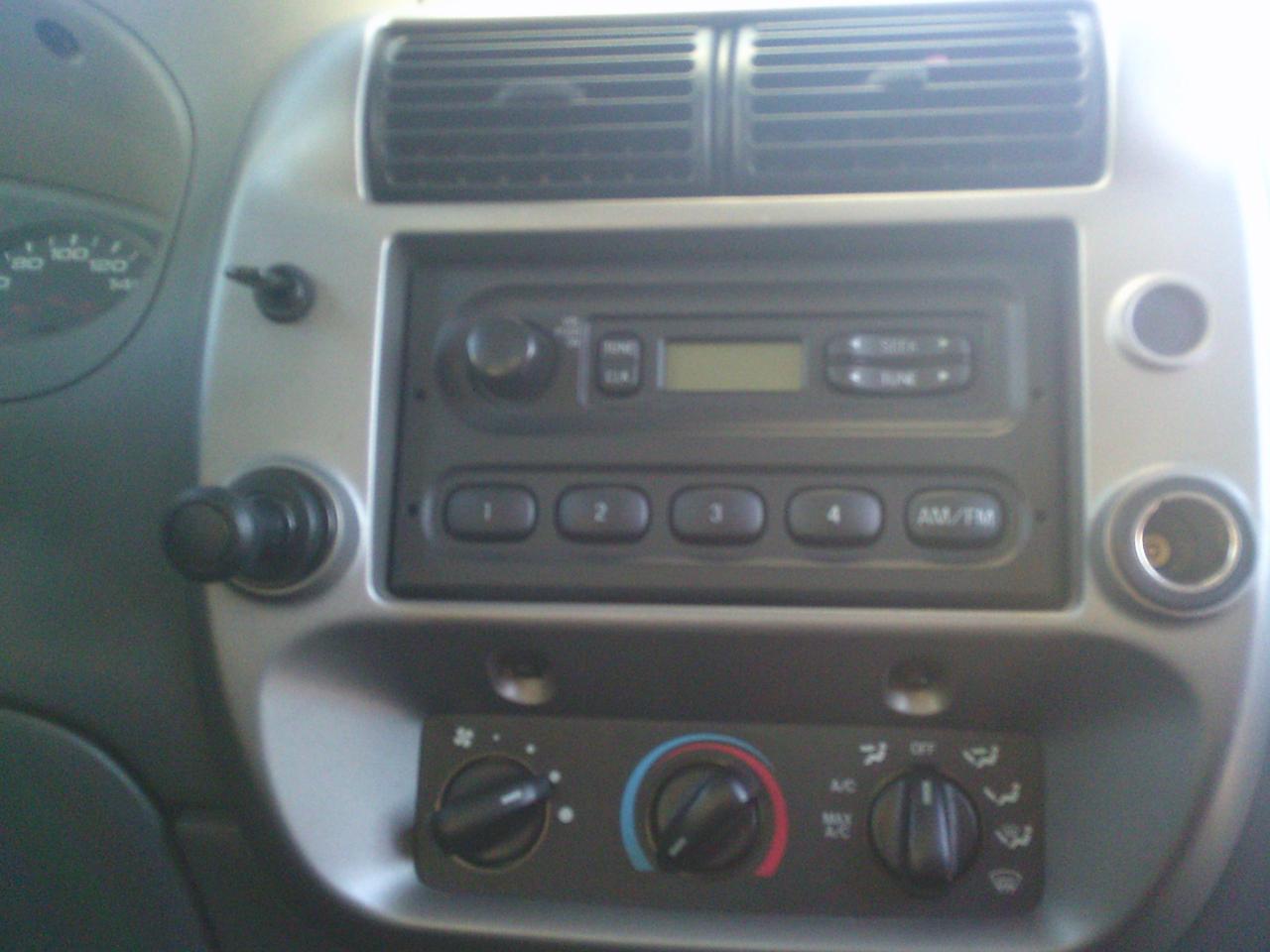 2010 Ford Ranger 2WD Reg Cab 112  XL - Photo #11