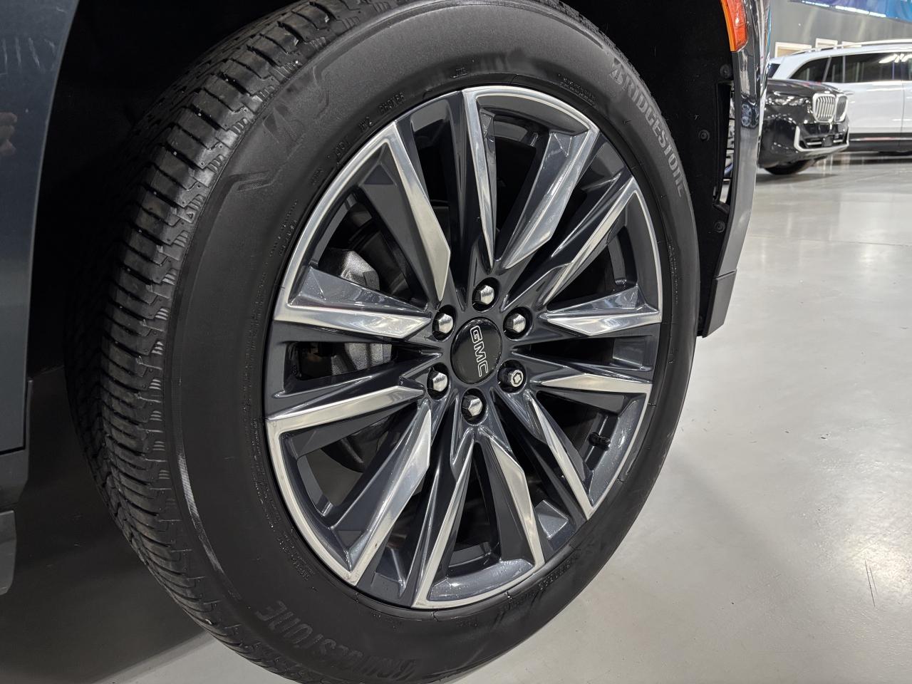 2021 GMC Yukon Denali|V8|4WD|REARSCREENS|7PASS|NAV|BOSE|HEADSUP|+ - Photo #6