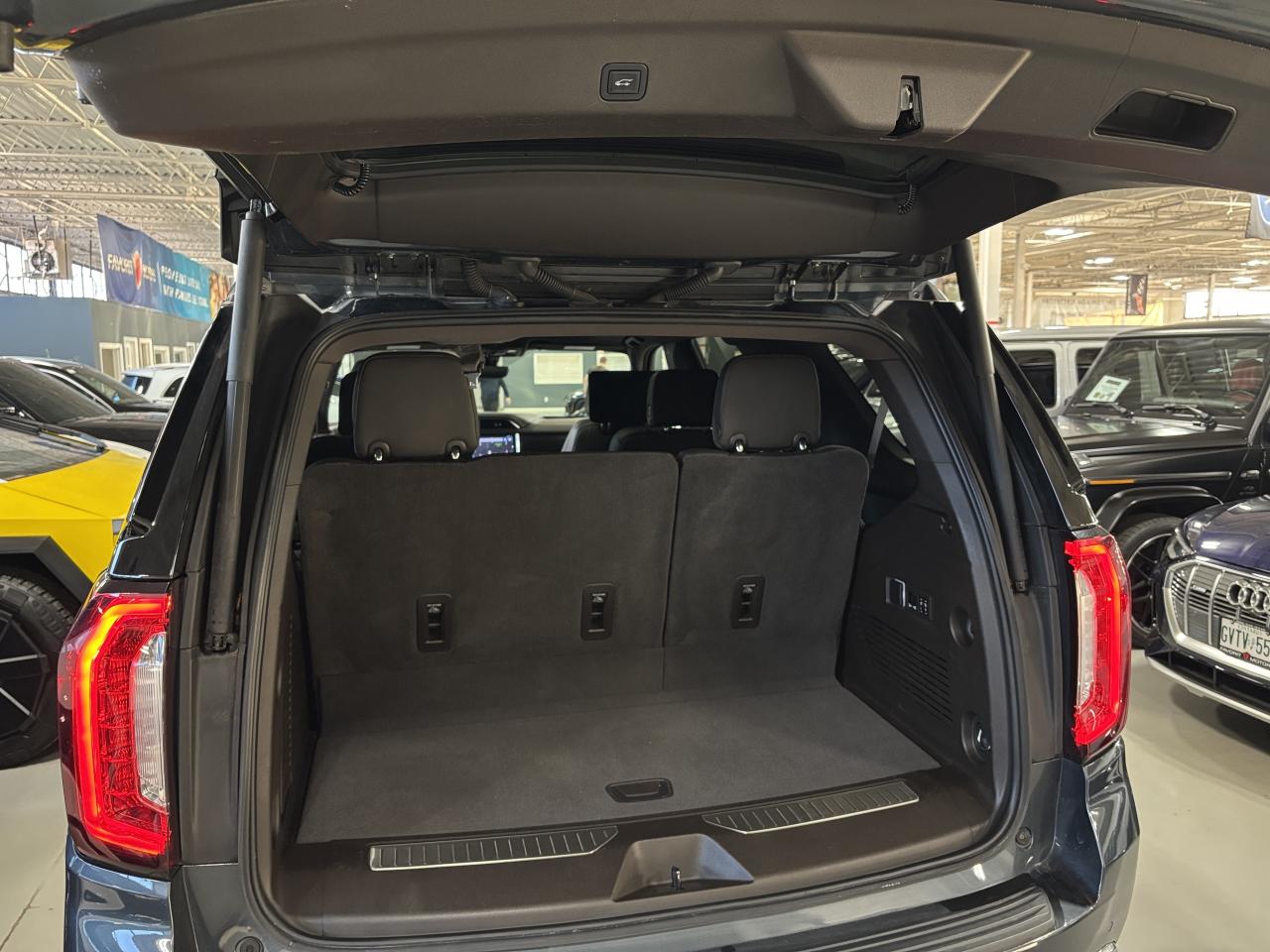2021 GMC Yukon Denali|V8|4WD|REARSCREENS|7PASS|NAV|BOSE|HEADSUP|+ - Photo #10